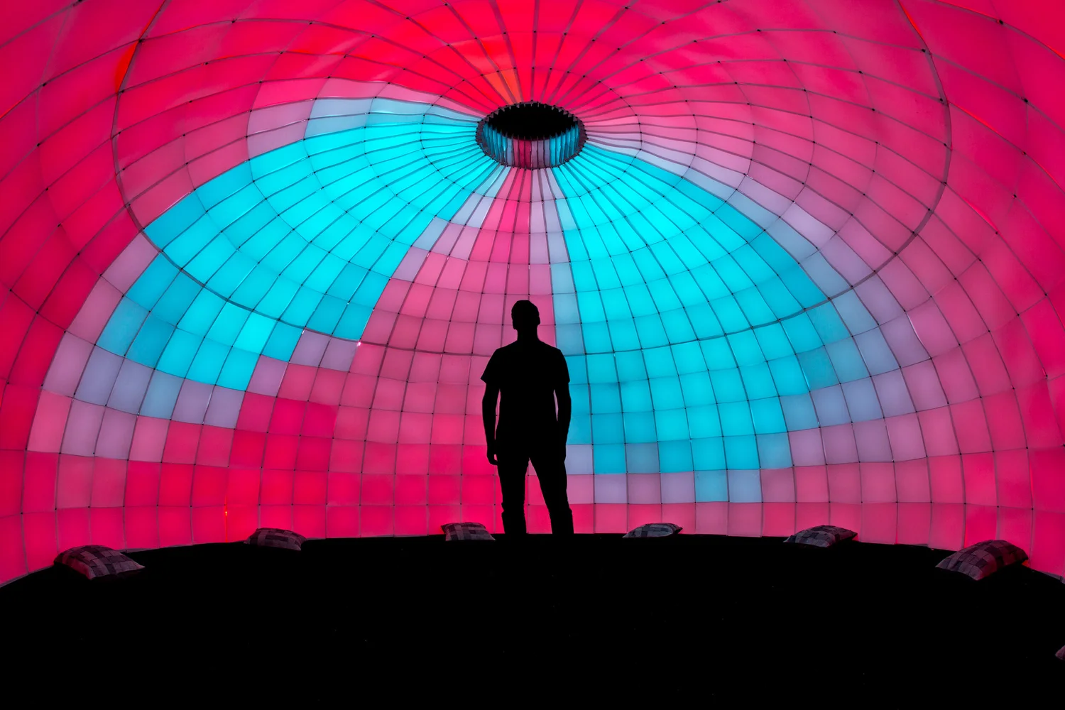 Plume — an immersive dome of synchronized light and sound